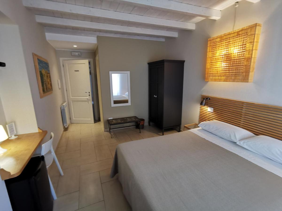 B&B Re Umberto Milazzo Exterior foto