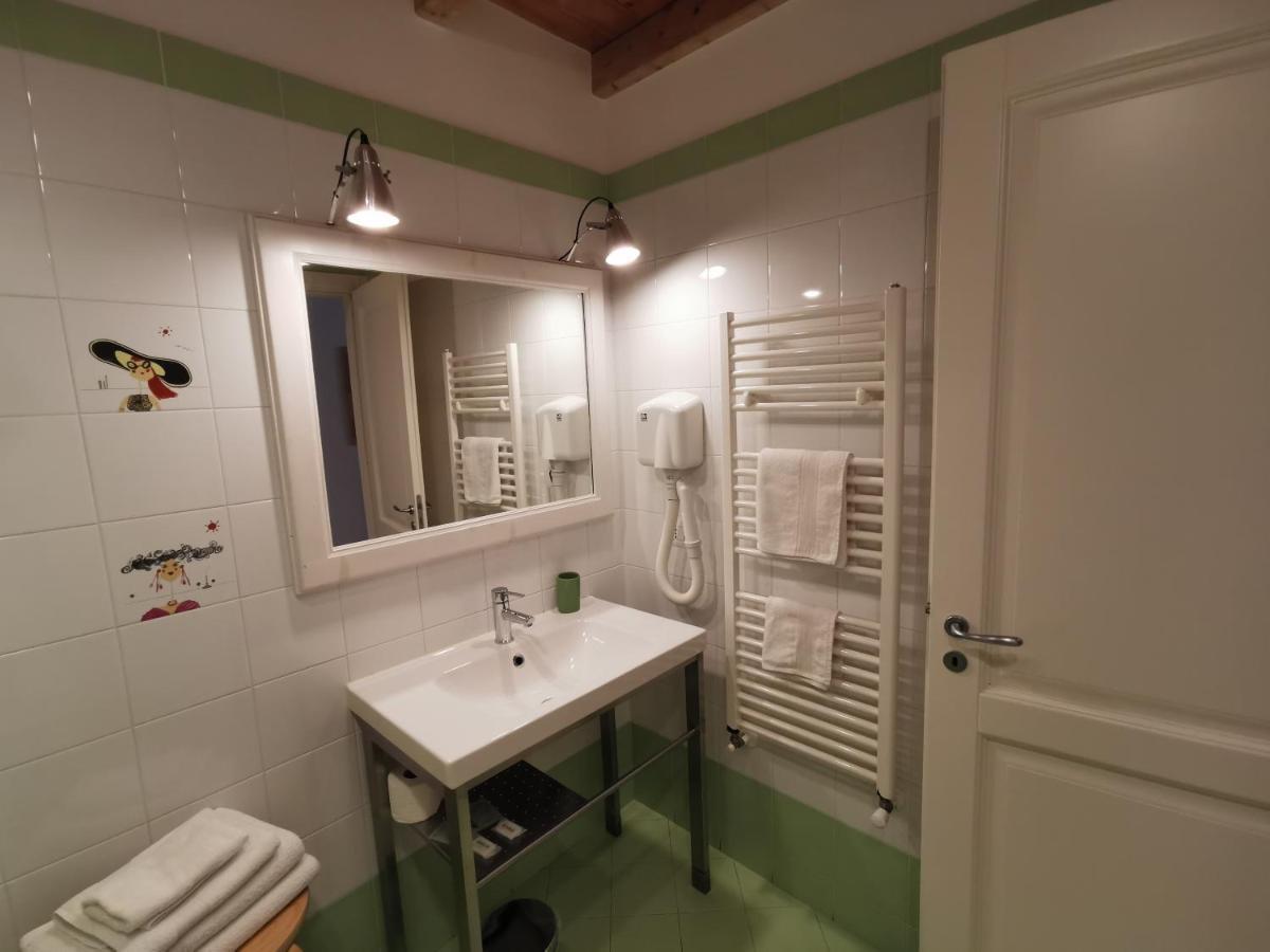 B&B Re Umberto Milazzo Exterior foto
